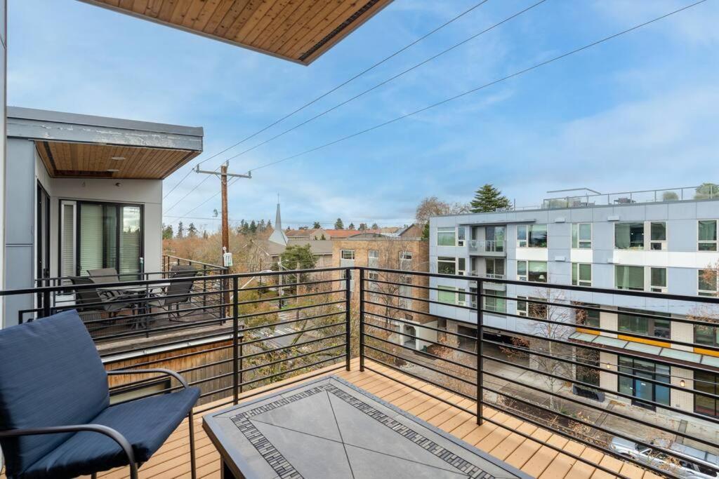 West Seattle's Modern Townhome Casa vacanze *
